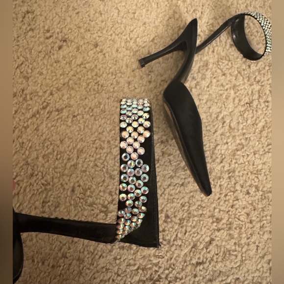 Elegant Sergio Rossi Swarovski Crystal Strap Pointed Pumps EU 37 - Picture 7 of 9